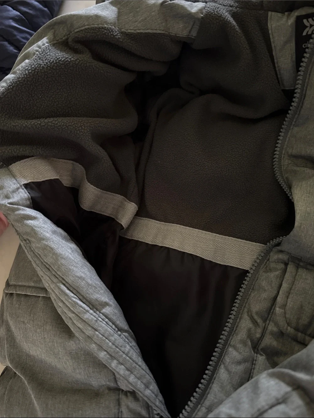 all in motion Hooded Kids Puffer Jacket in Gray